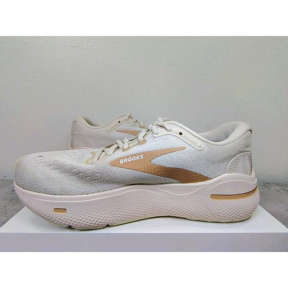 Brooks Ghost Max Shoes Women's 9.5 Light Pink Road Running Gym Sneakers Trainers - Picture 7 of 16